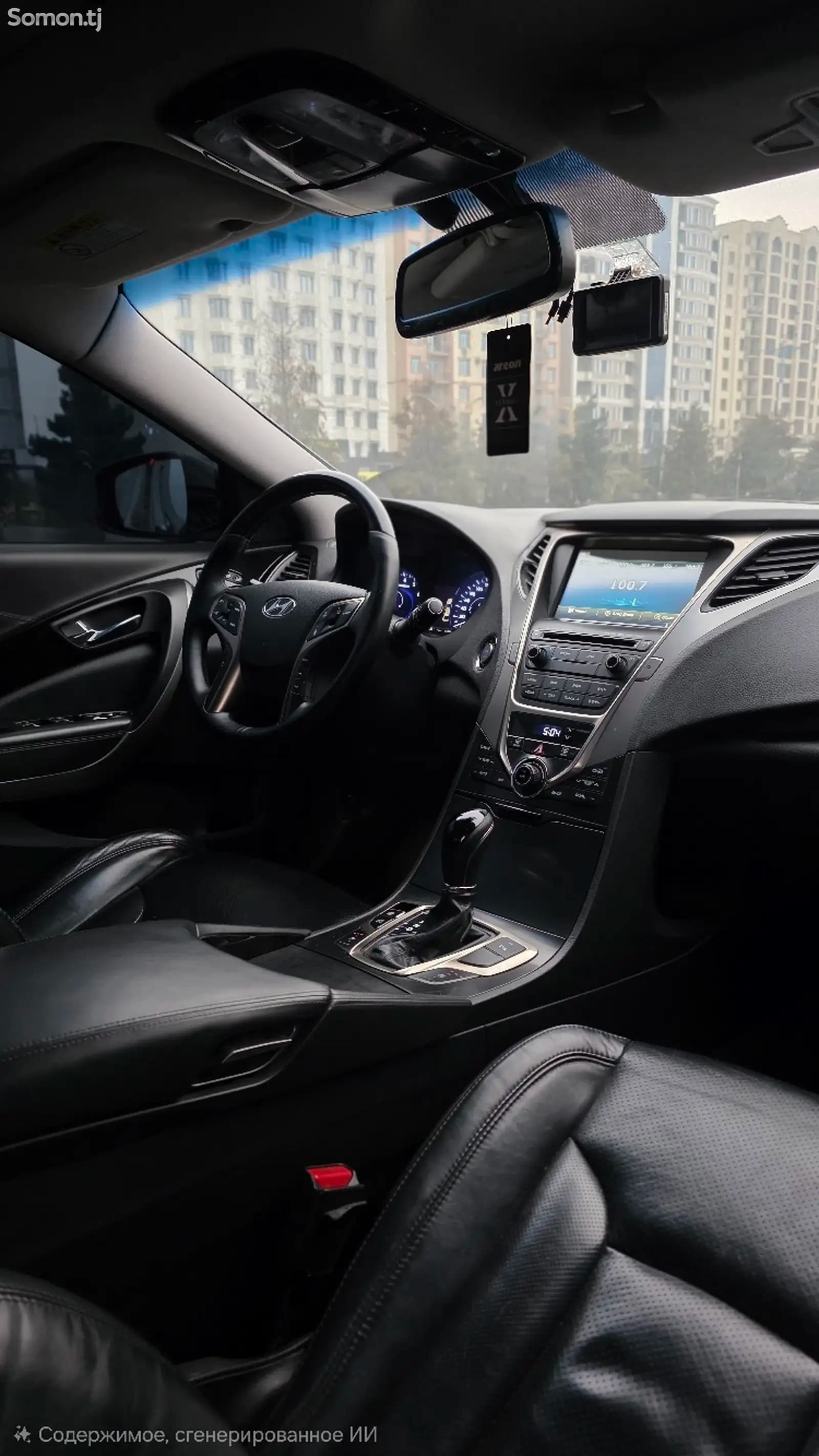 Аренда Hyundai Santa-Fe 2015 в Худжанде — салон и приборная панель